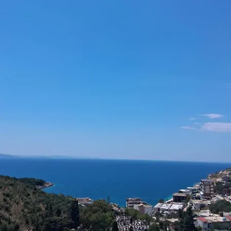 Isuf Seaview *