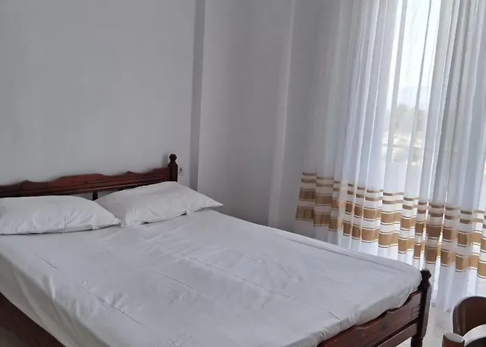 Isuf Seaview Apartment Sarandë